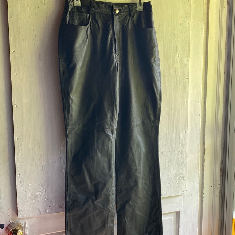Newport News Easy Style Size 8 Leather Bootcut Pants 🥳